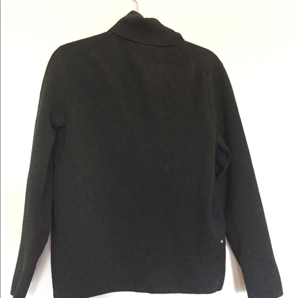 100% Merino Turtleneck Sweater - Picture 2 of 9